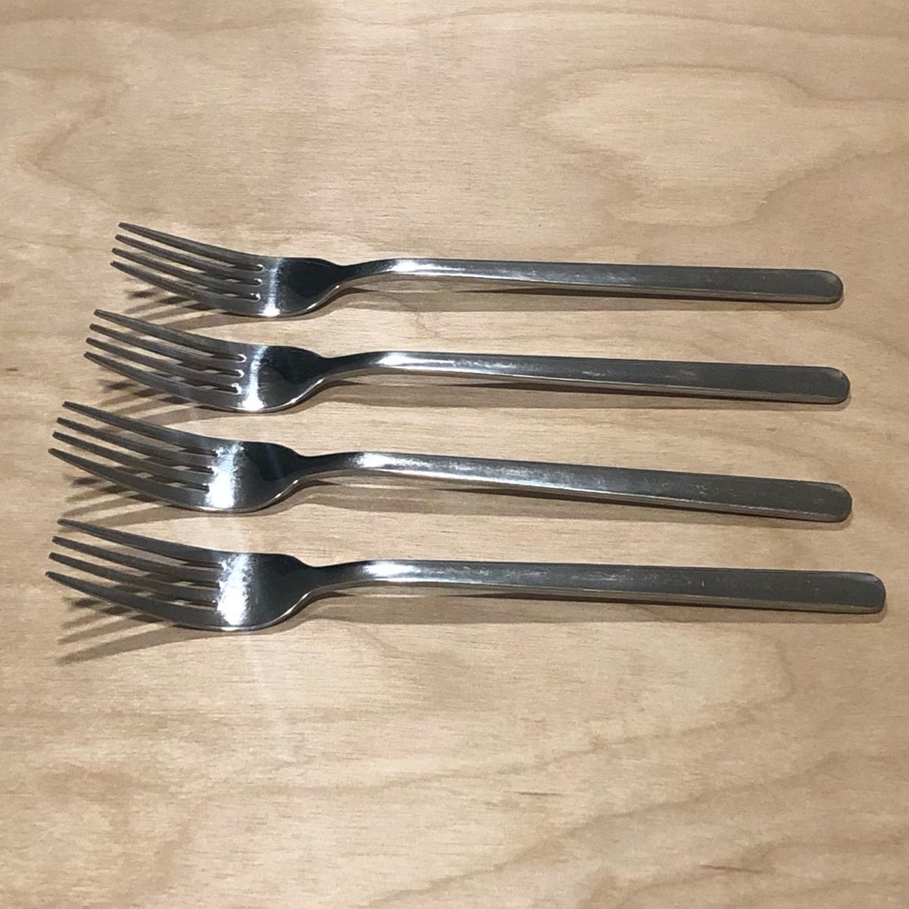 Kingston 4 Pieces Dinner Fork Set Silver Stainless steel Forks 2cmX17cm.